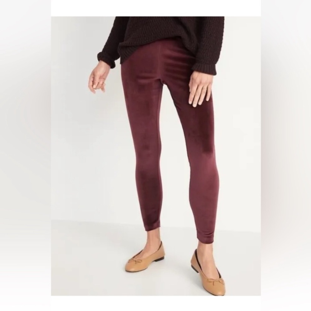NWT Old Navy Maroon Velvet Leggings